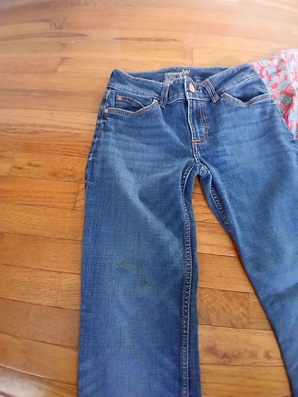 Wrangler Blue Denim Women’s Jeans OUTFIT - Picture 4 of 9